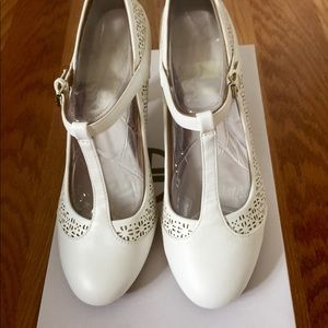 Giani Bernini Open Toe T-Strap Pumps